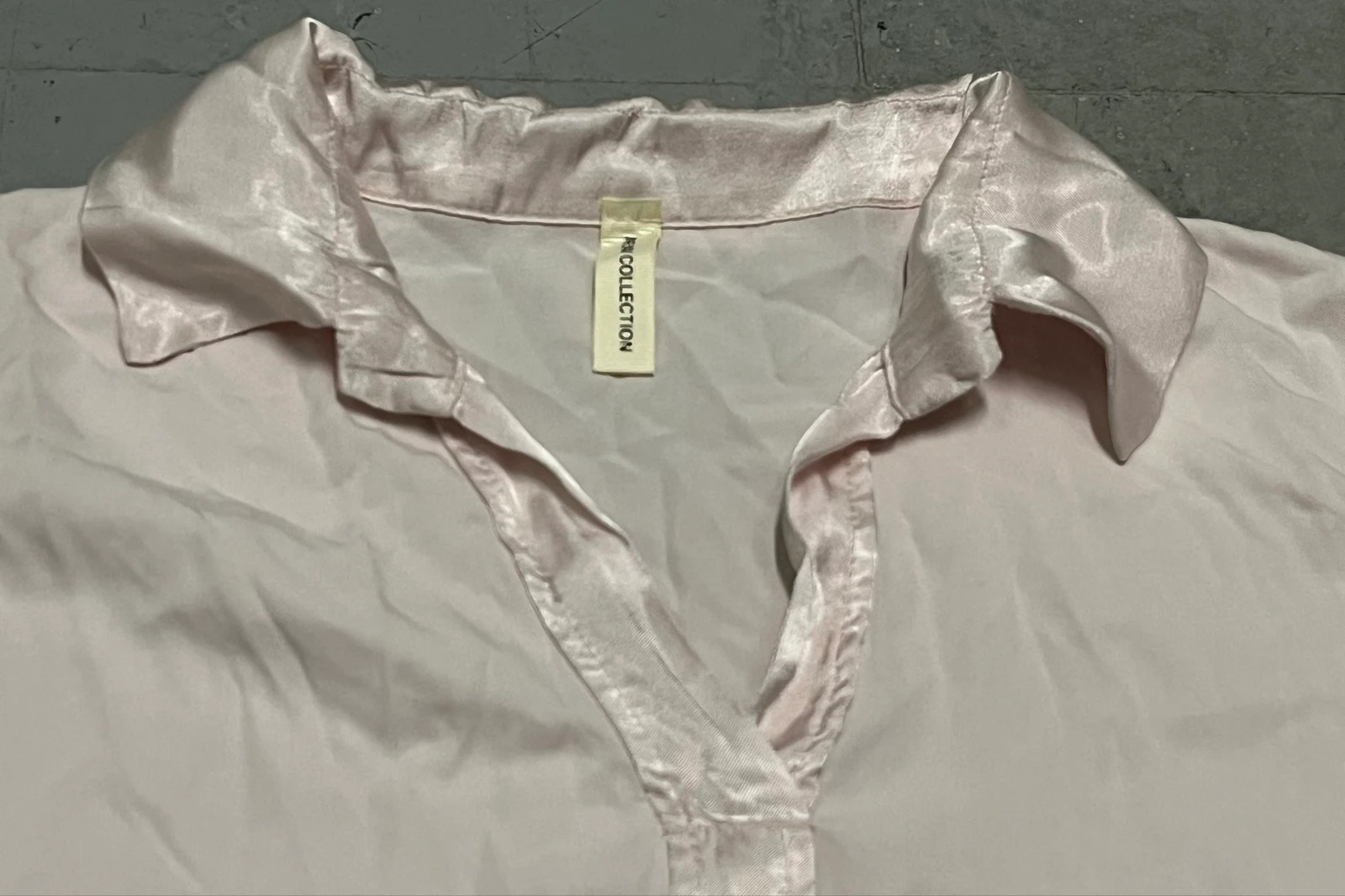 Blusa de cetim e viscose rosa – photo 3
